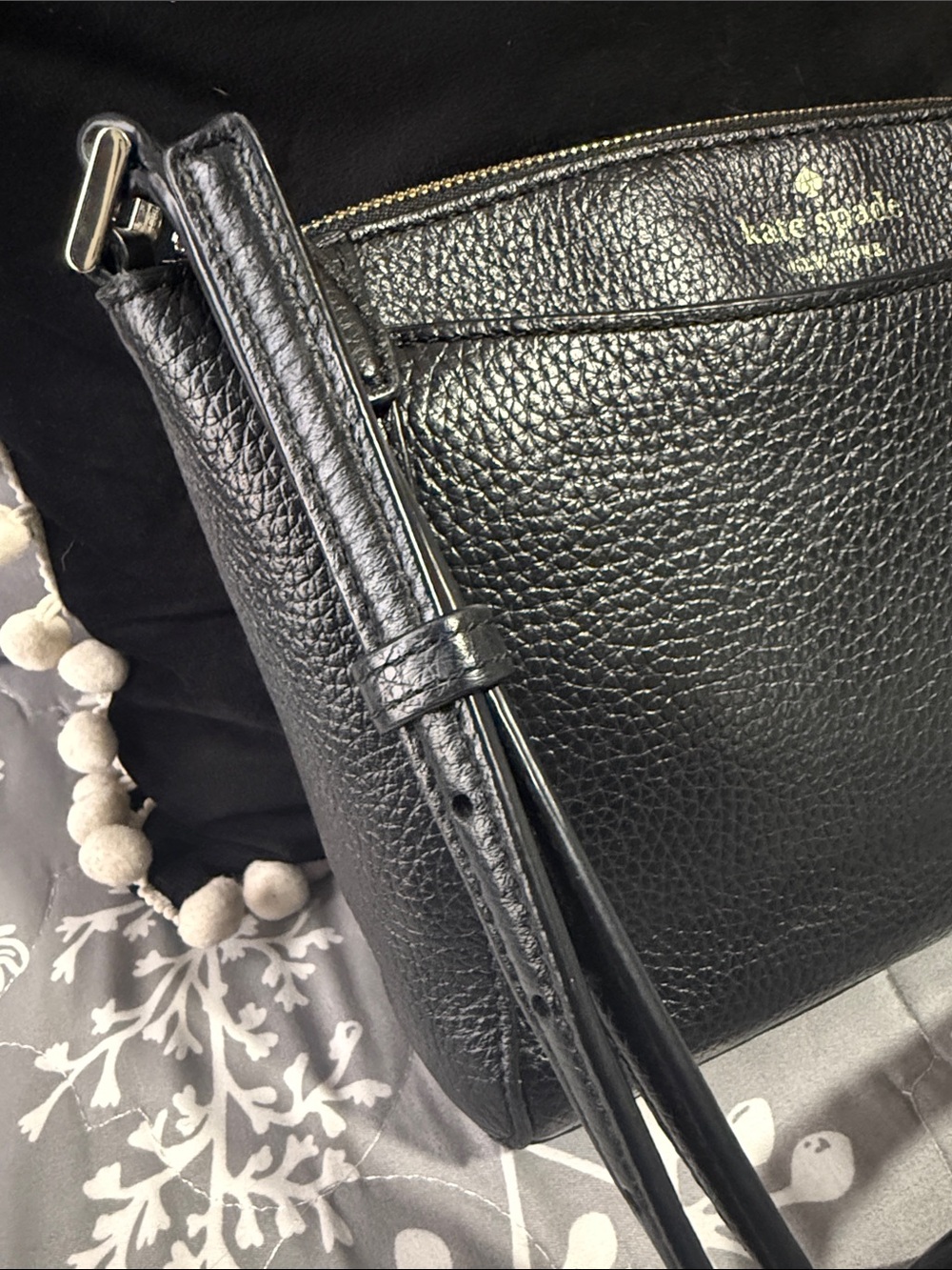 kate spade Monica black pebbled leather crossbody with gold logo - Picture 3 of 10